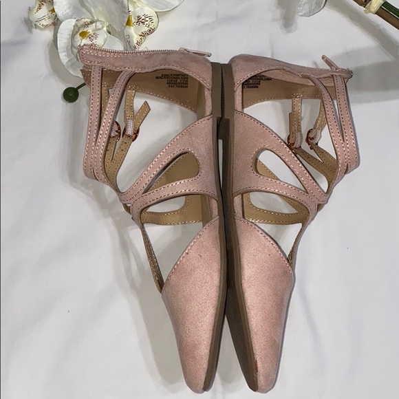 Brand NWT Lauren Conrad Shoes - Picture 4 of 4